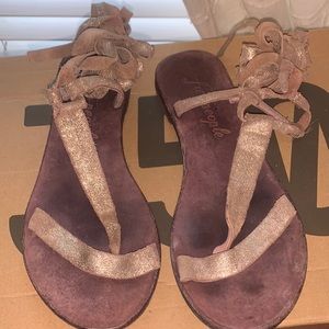 Good condition Free People Gold/Tan Lace up sandals size 36